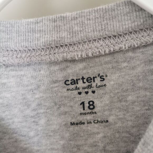 5/$10 Carter's short sleeve onesie size 18 m - Picture 3 of 4